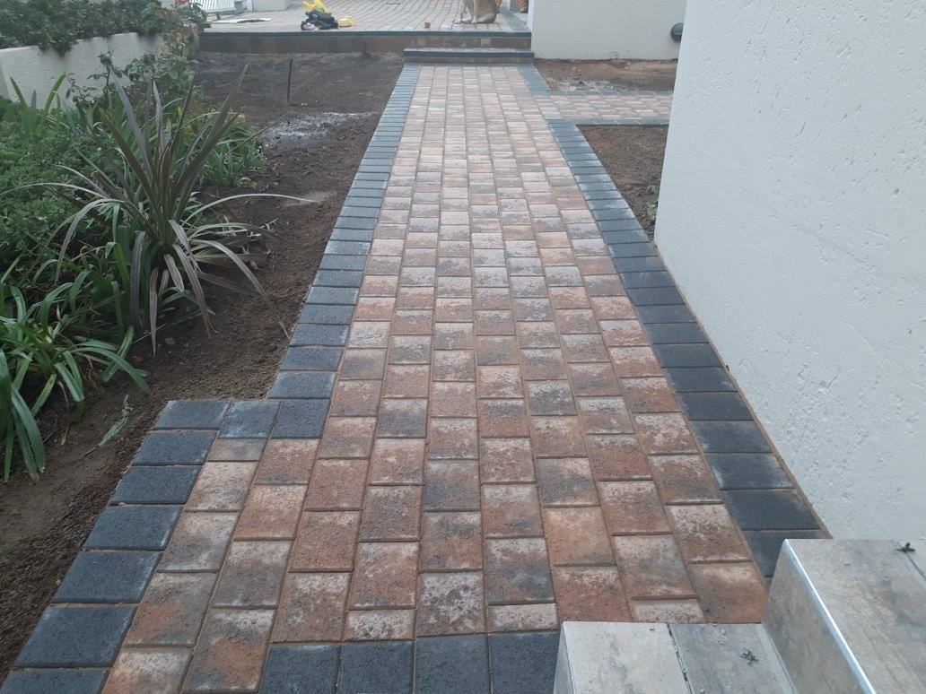 Stylish Residential Walkway Paving
